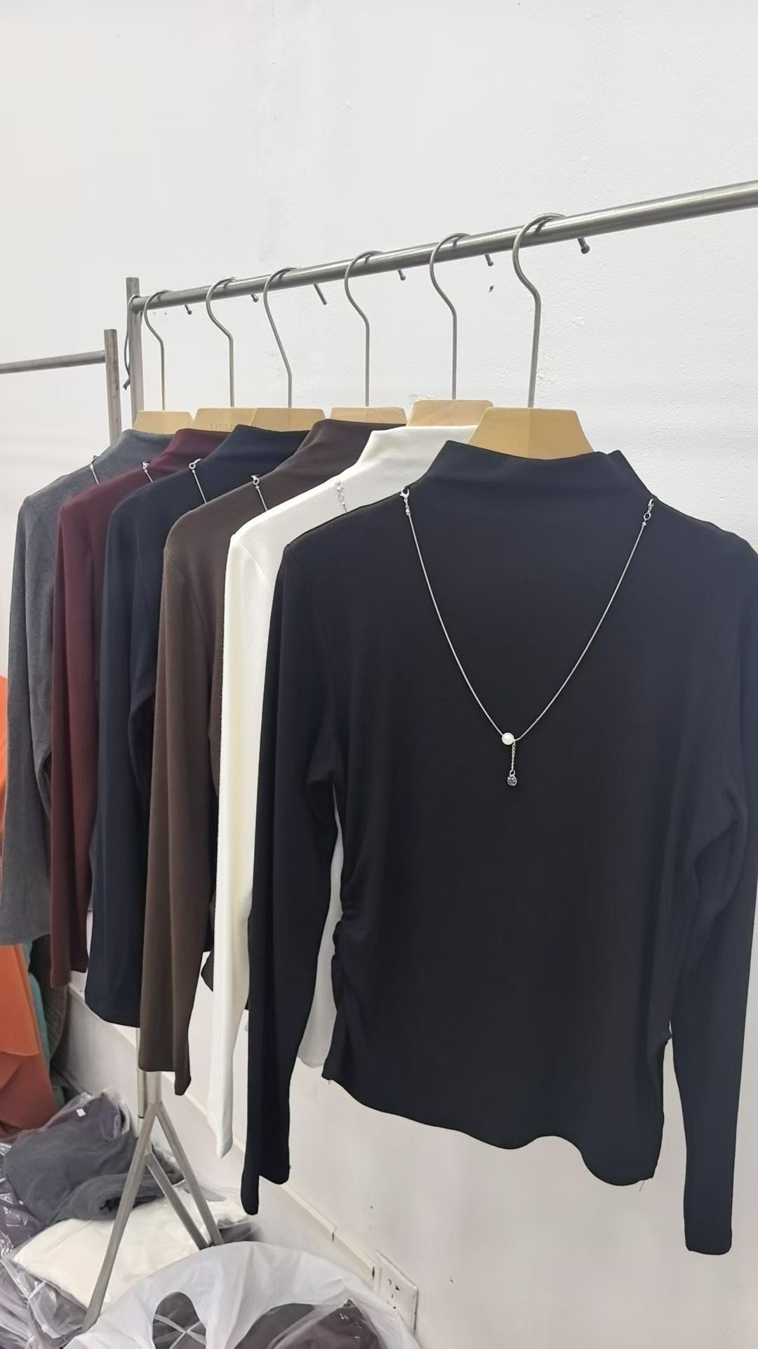 半高领项链褶皱长袖T恤女早秋季新款洋气修身纯棉内搭打底衫上衣