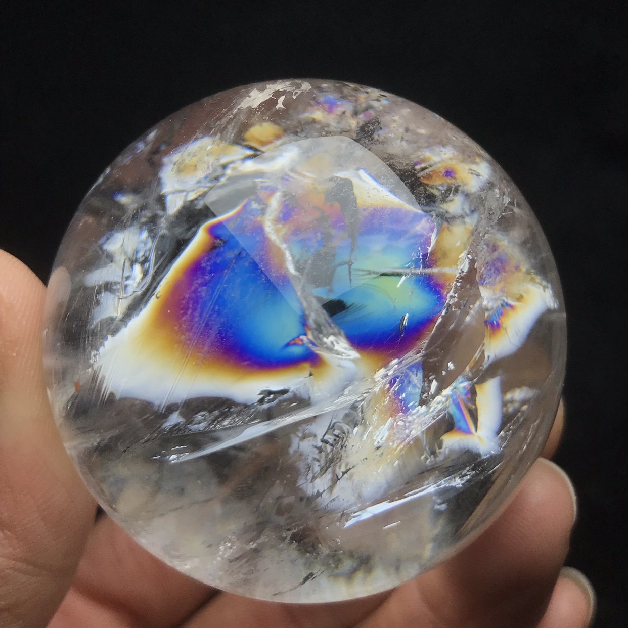 赞比亚产地天然白水晶彩虹球摆件包裹漂亮七彩虹 晶体通透