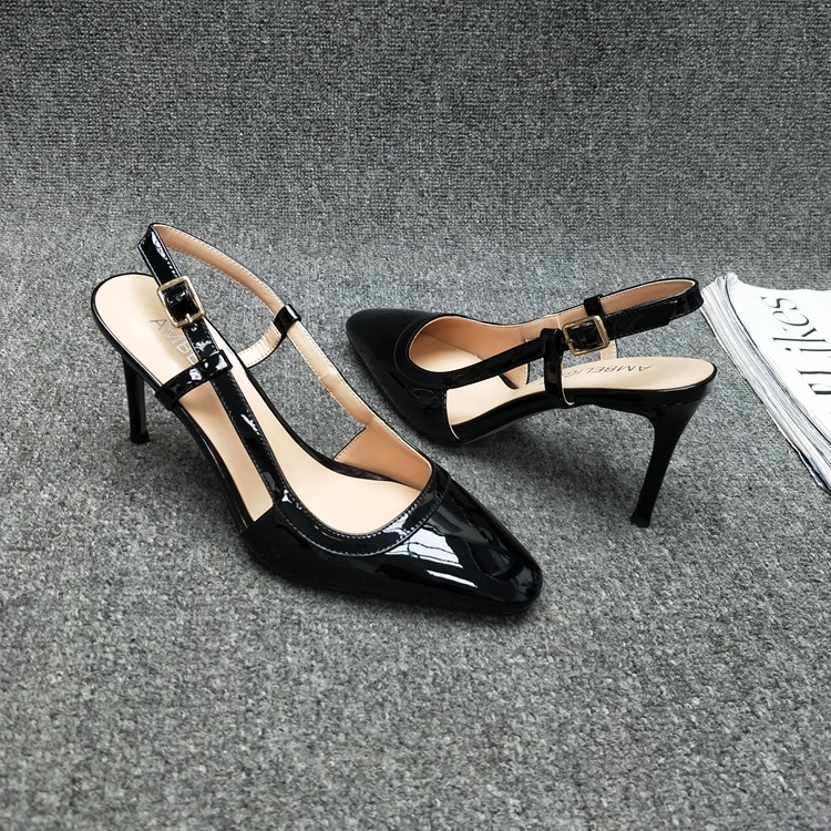 方头细跟时装凉鞋夏季包头潮流小众百搭女凉鞋 多种跟高ZN