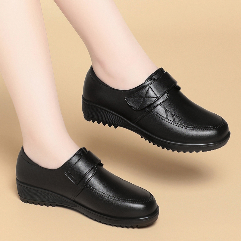 真皮妈妈鞋软底单鞋中老年女鞋