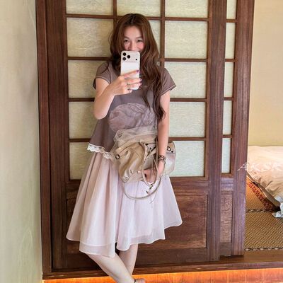 AKskylan 韩系小众设计感蕾丝拼接印花短袖T恤女休闲温柔别致上衣