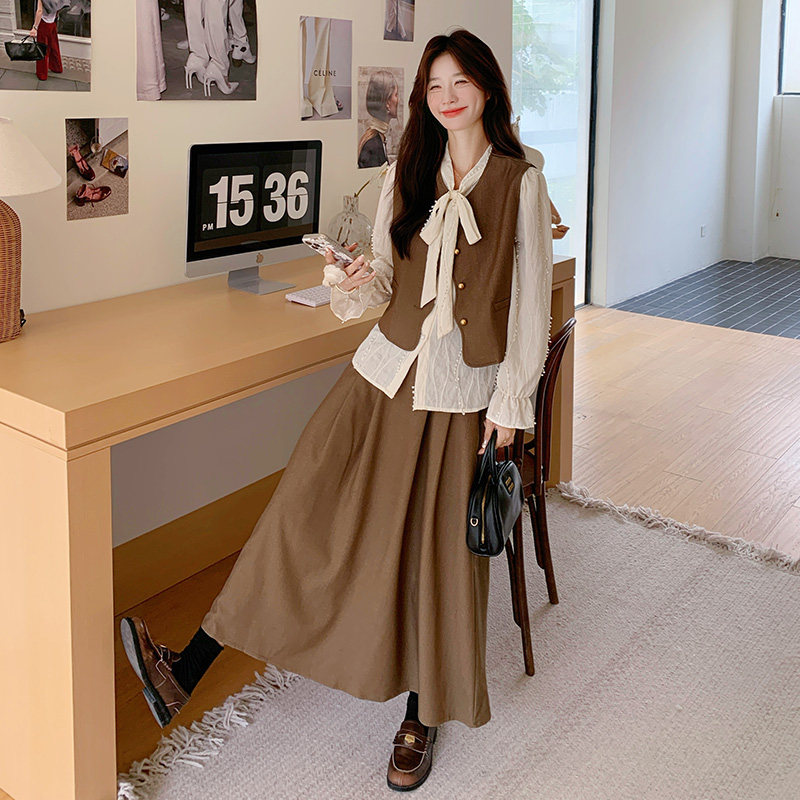 洋气减龄时尚高级感三件套女2025秋季宽松系带衬衣马甲半身裙套装,女装套装/套裙,2C207