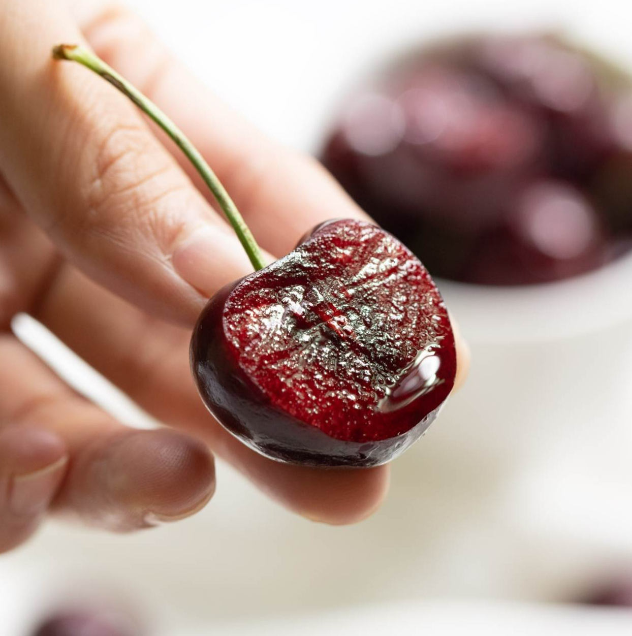 智利空运车厘子多规格特大果桑提娜大樱桃黑珍珠进口时令水果