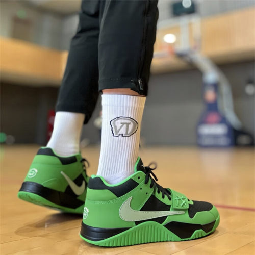 NIKE/耐克男鞋Jordan × Travis Scott 百搭运动篮球鞋IM9113-300