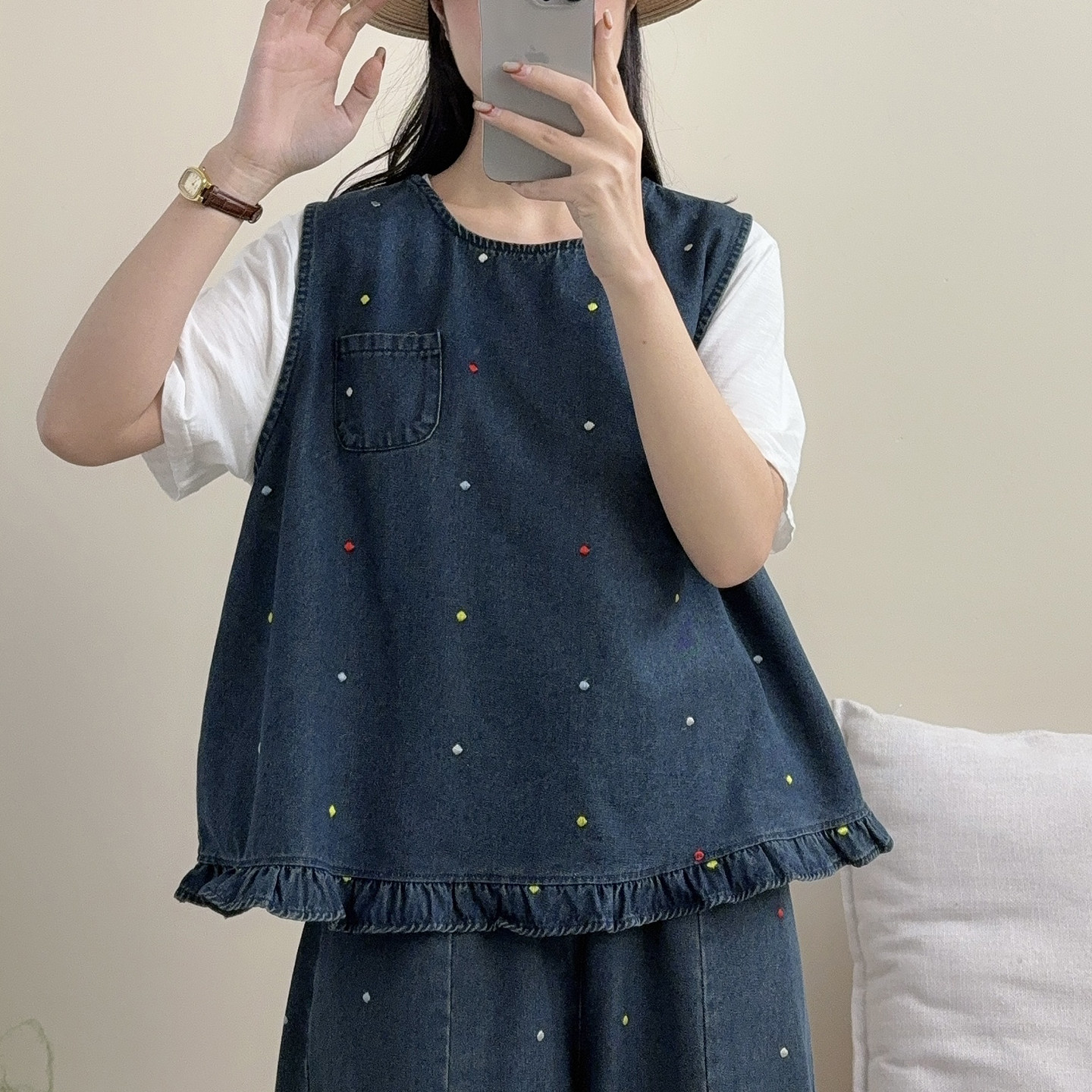 小清新彩色波点刺绣牛仔背心