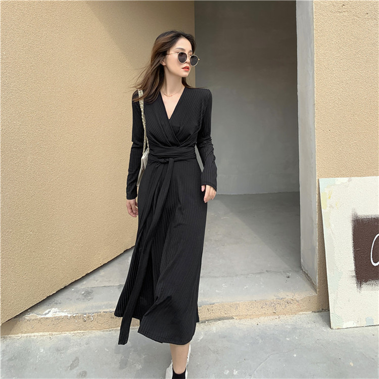 Real price autumn and winter Hepburn Style Sexy V-neck big red dress knee length skirt