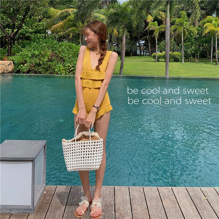 Real shot real price hot spring hot spring deep V open back women's small chest gathered sexy cover belly show thin one piece swimsuit