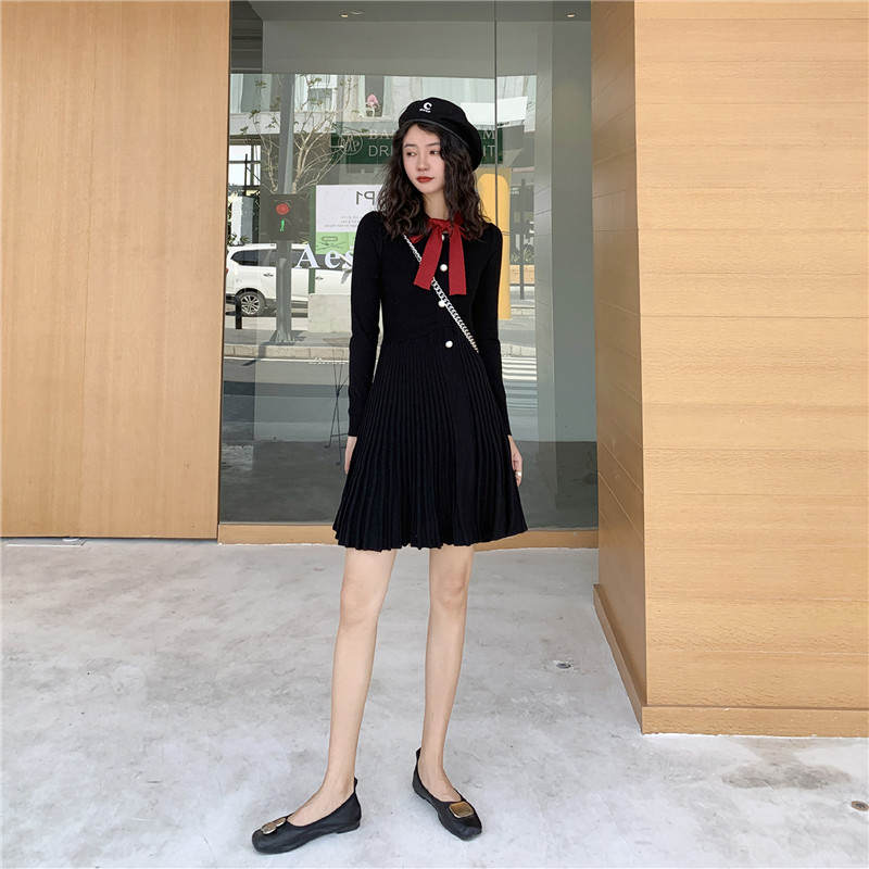 Real price knitted dress with feminine style, slim body and waist, French style retro style with fur lined skirt