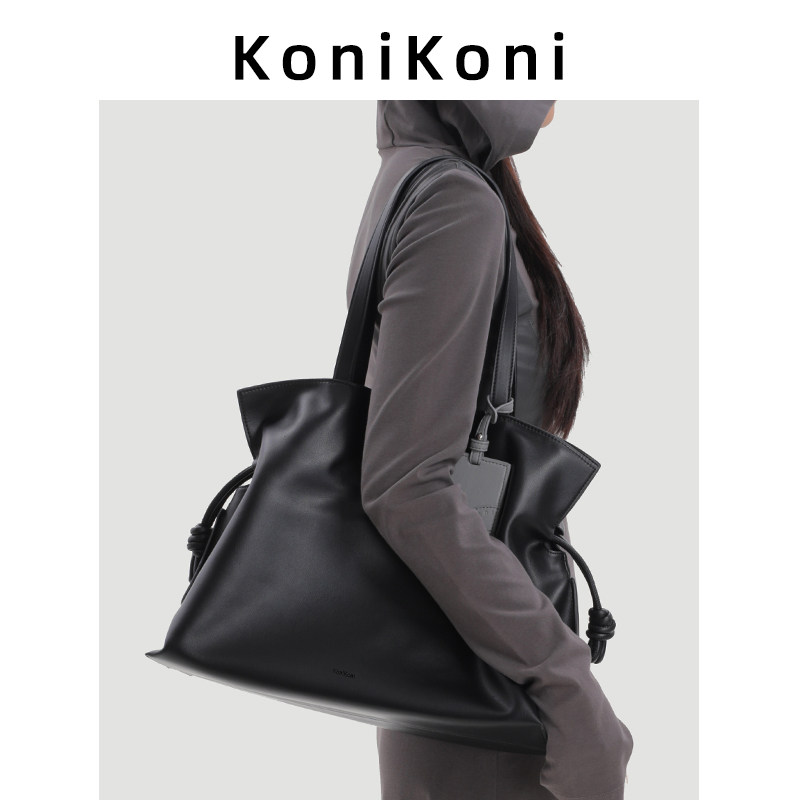 KoniKoni真皮小众黑色福袋托特包女大容量通勤包单肩大包2026新款