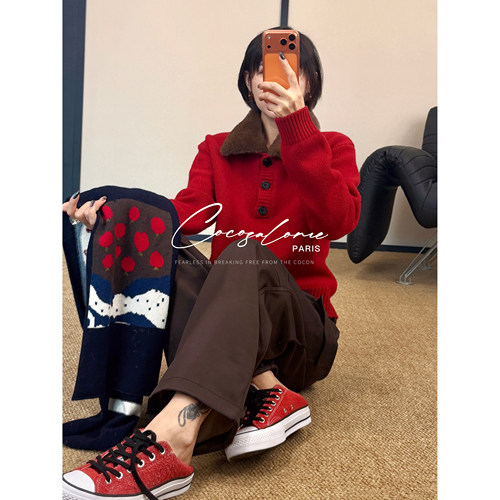 正红POLO领毛绒大翻领针织毛衣