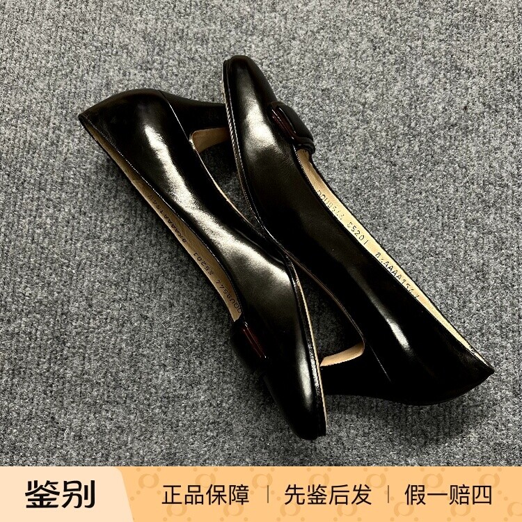 美国调货Ferragamo菲拉格慕博物馆系列黑漆皮尖头窄款复古高跟鞋