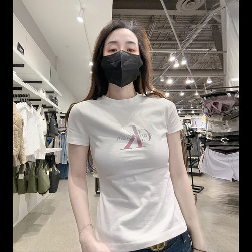 CK女士时尚休闲短袖T恤