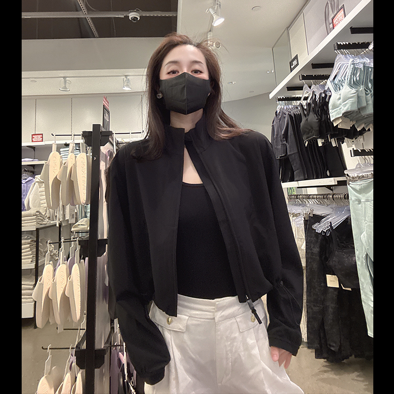 CK女士运动潮流立领拉链外套
