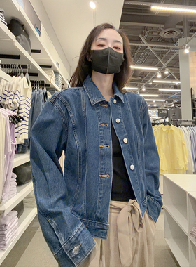 CK Calvin Klein女士新款潮流宽松版显瘦纽扣牛仔服夹克外套CW644