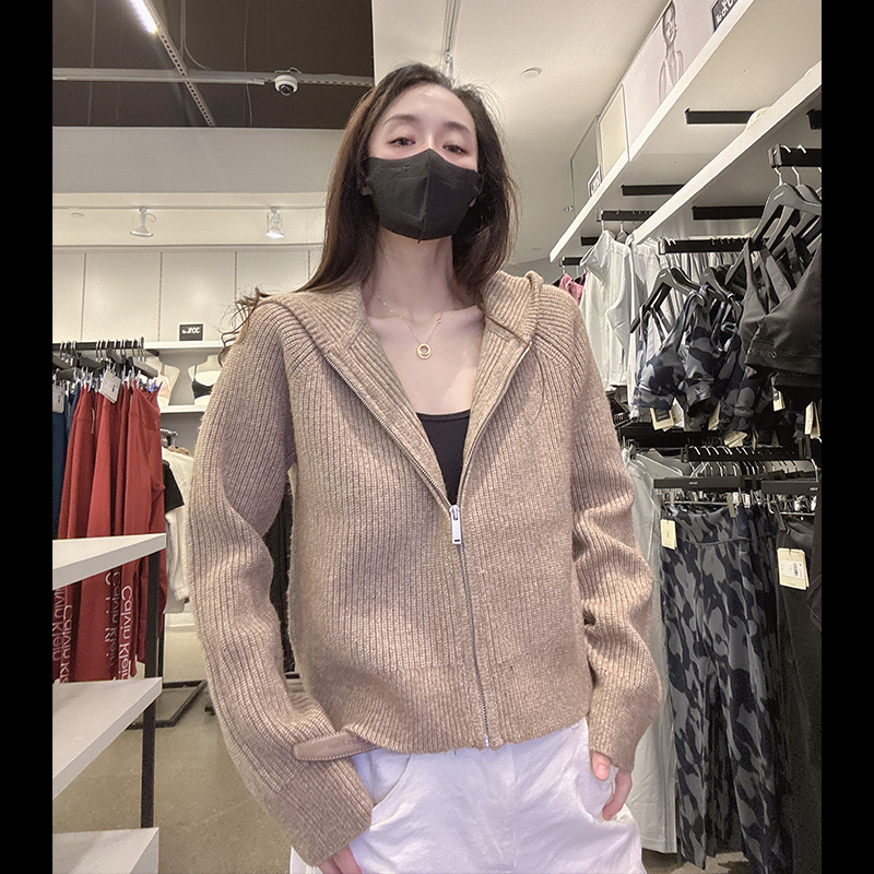 CK女士羊毛混纺连帽开衫毛衣