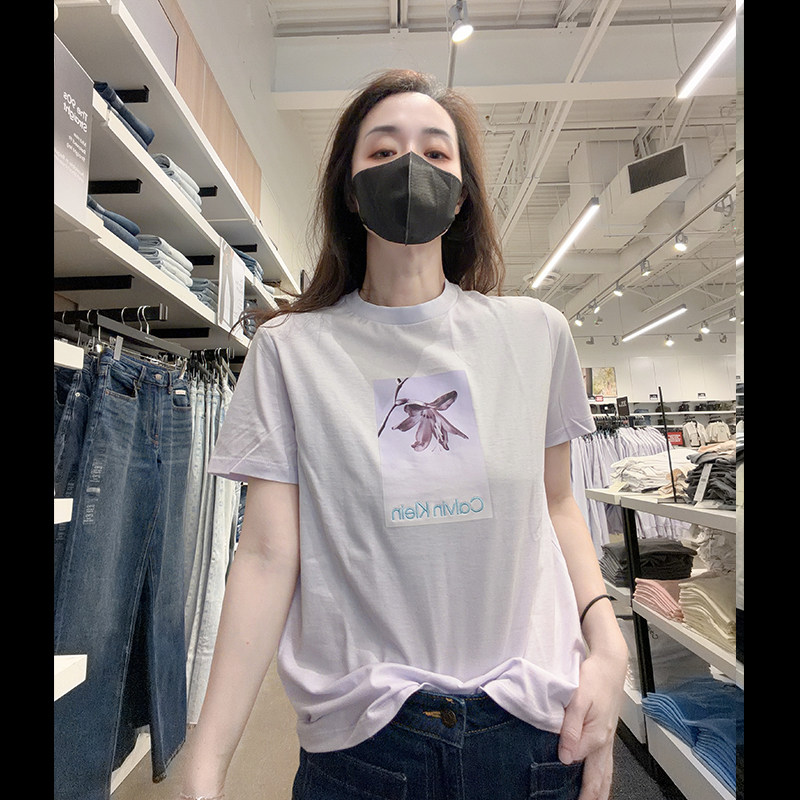 CalvinKlein女圆领刺绣短袖T恤
