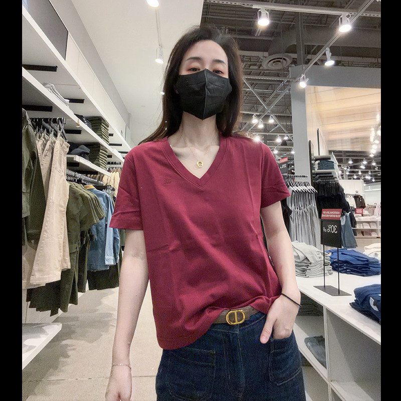 CK女士时尚休闲短袖T恤图片