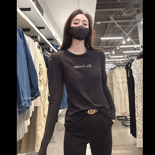 CK女士舒适时尚休闲长袖T恤