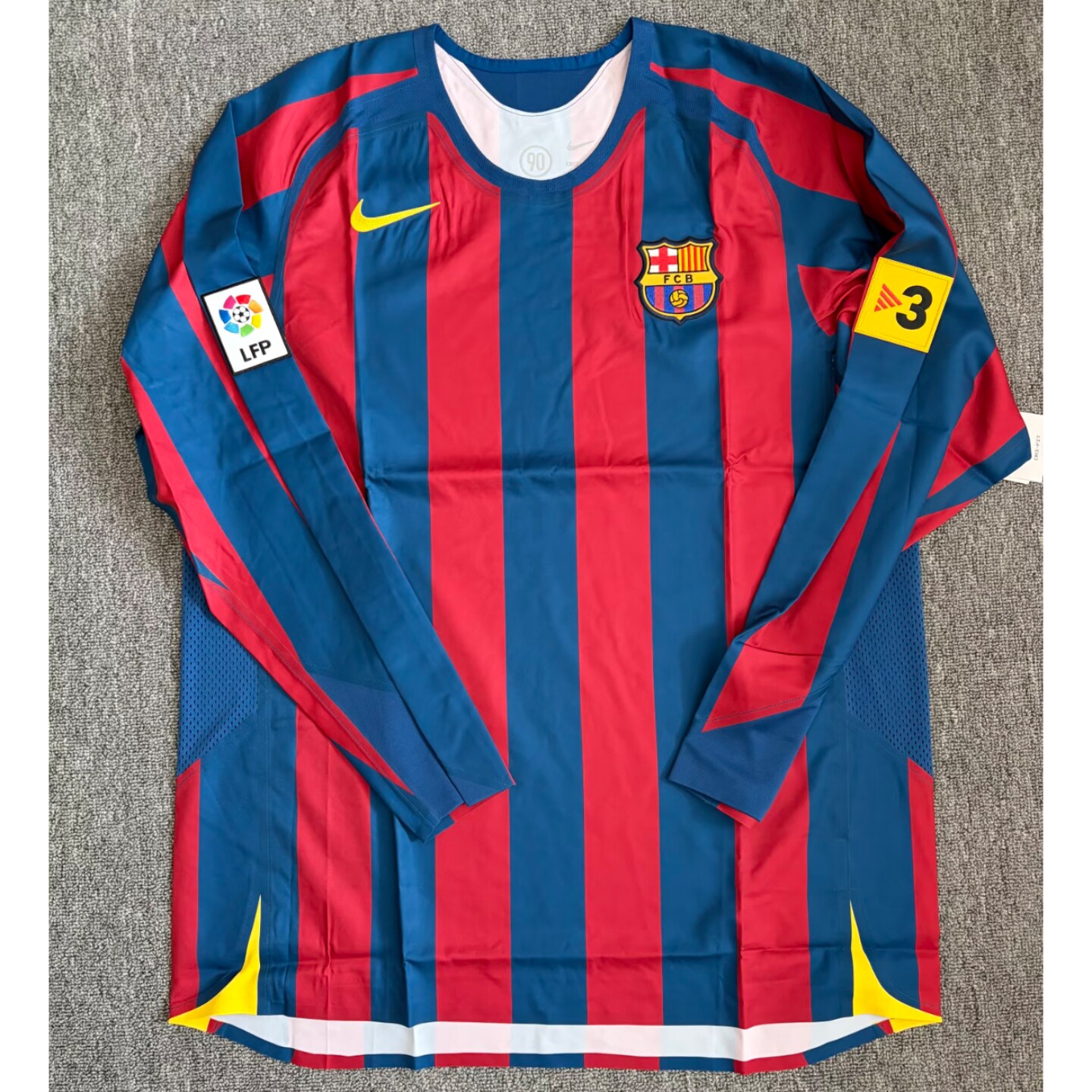 Nike耐克复刻05/06赛季巴塞罗那主场男子长袖足球球衣HQ1461-471