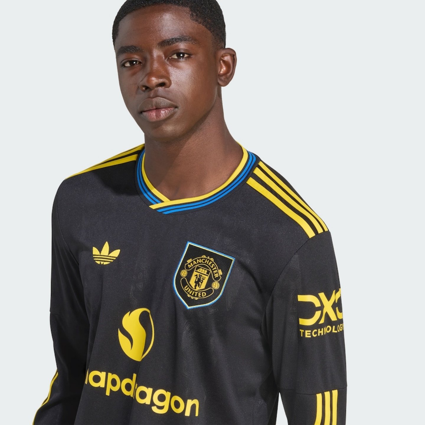 Adidas阿迪达斯2526赛季曼联第二客场球迷版长袖足球运动服KD4226
