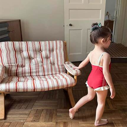 女童泳装夏季2026新款童装女宝宝甜美拼色花边卡通印花连体游泳衣