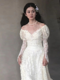 气质小个子礼服蕾丝简约新娘写真出门纱 法式 复古轻婚纱2024新款