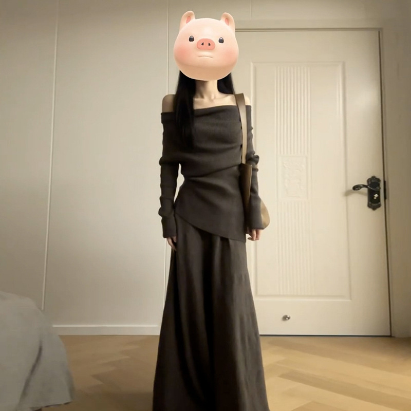 一字肩连衣裙子女2025新款纯欲修身早秋季流行穿搭一整套装长裙