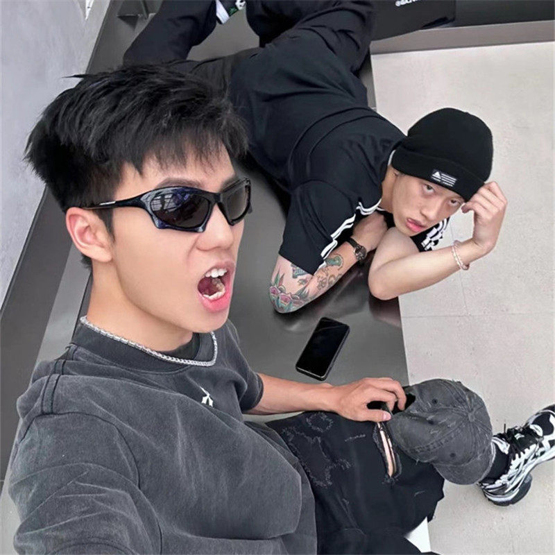 新款2023欧美风未来科技感太阳镜y2k朋克街头凹造型ins个性耍帅男