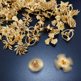 手指减压陀螺迷你旋转金属指尖发泄玩具儿童男孩减压手把件转转乐