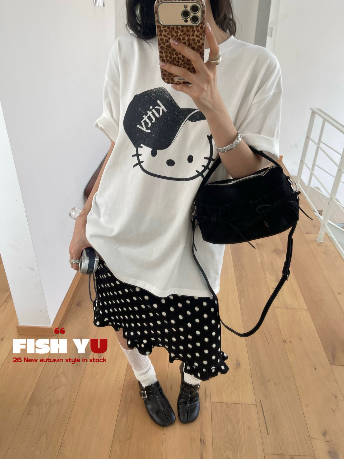 FISH YU韩版卡通Kitty棒球帽直喷白墨印花宽松大版短袖T恤626589