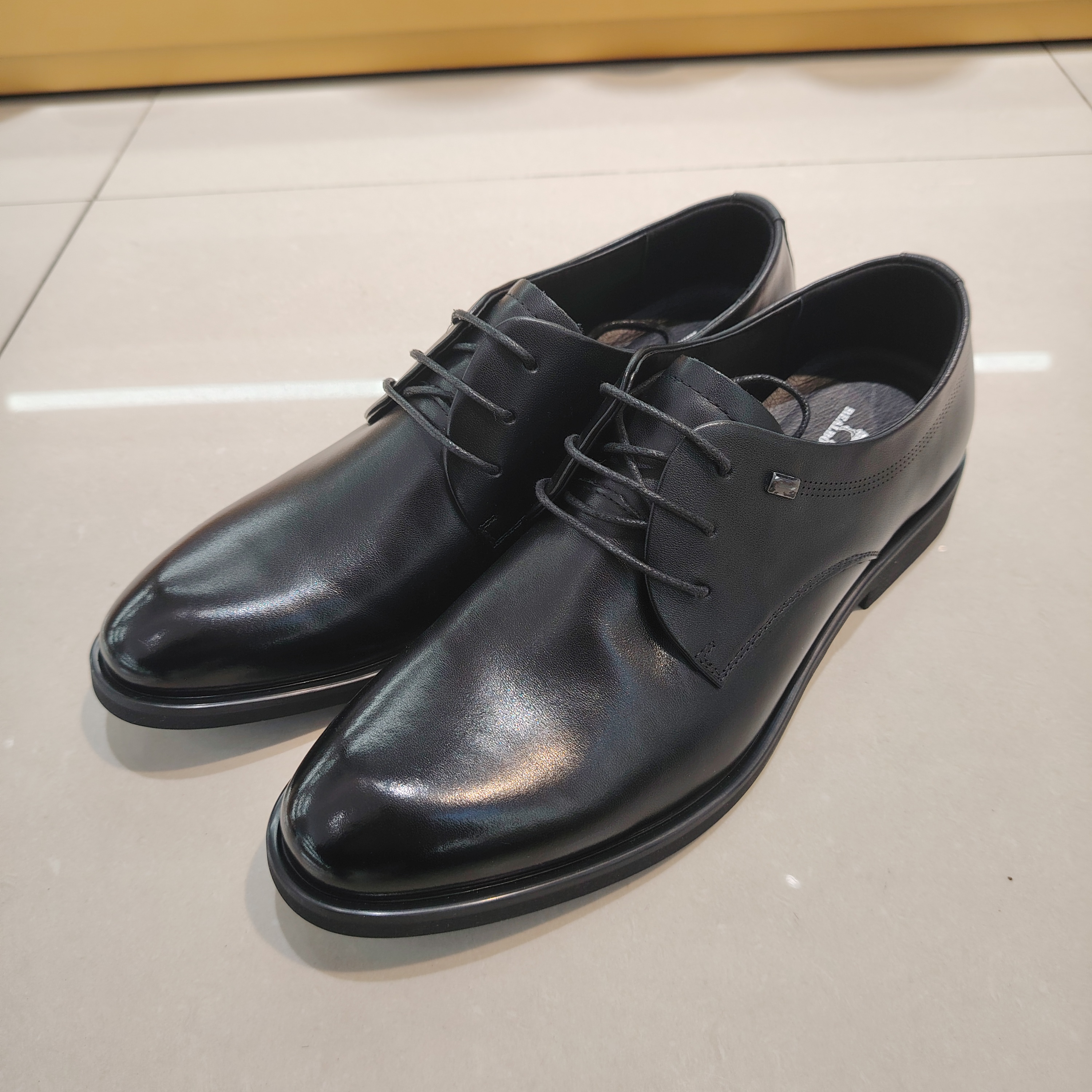 2025年秋季商务男鞋01189牛皮尖头系带橡胶底真皮舒适配西服的鞋