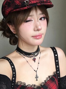 暗黑哥特风十字架项链小众设计感甜酷锁骨链颈链万圣节choker配饰