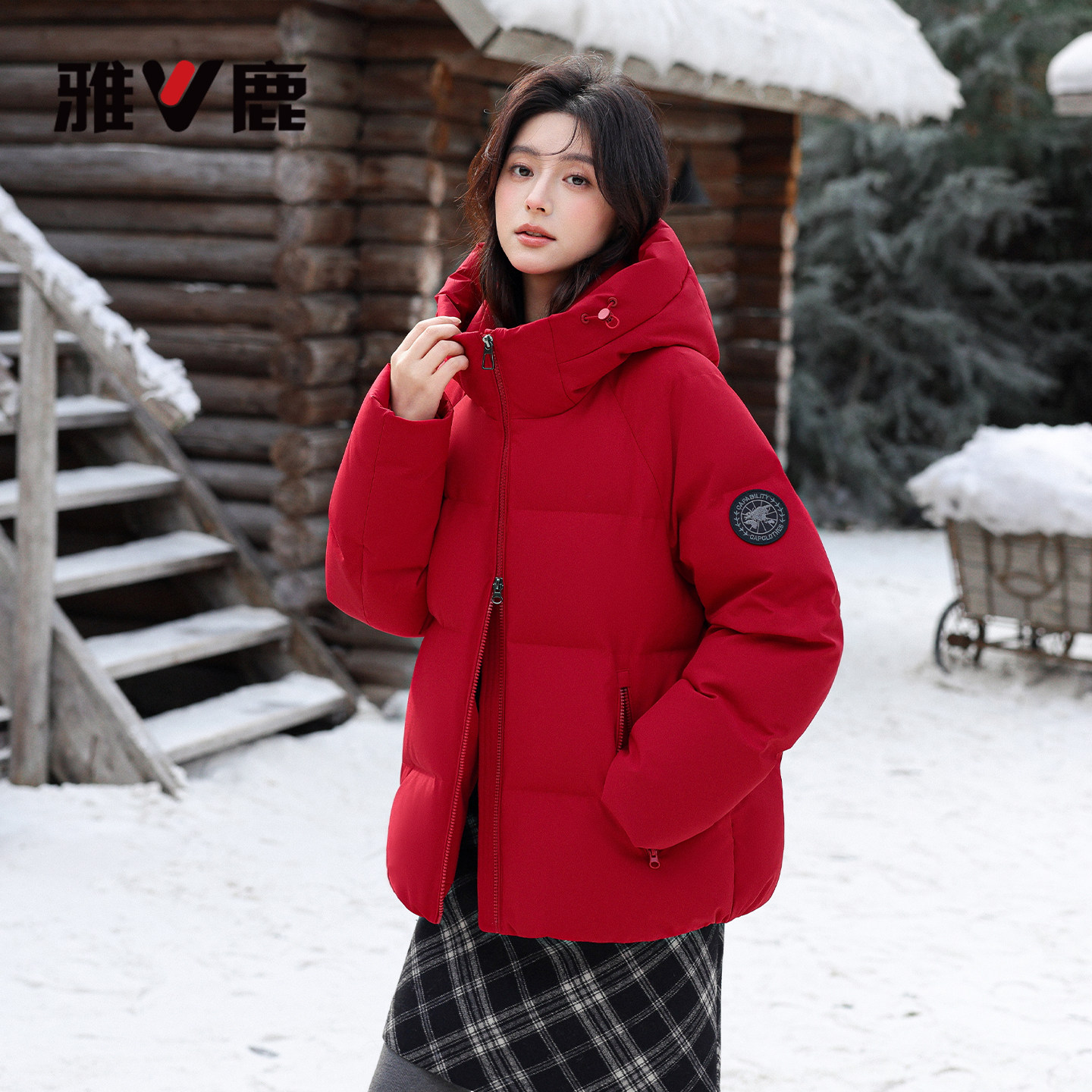 雅鹿新款蓄热加厚短款羽绒服女