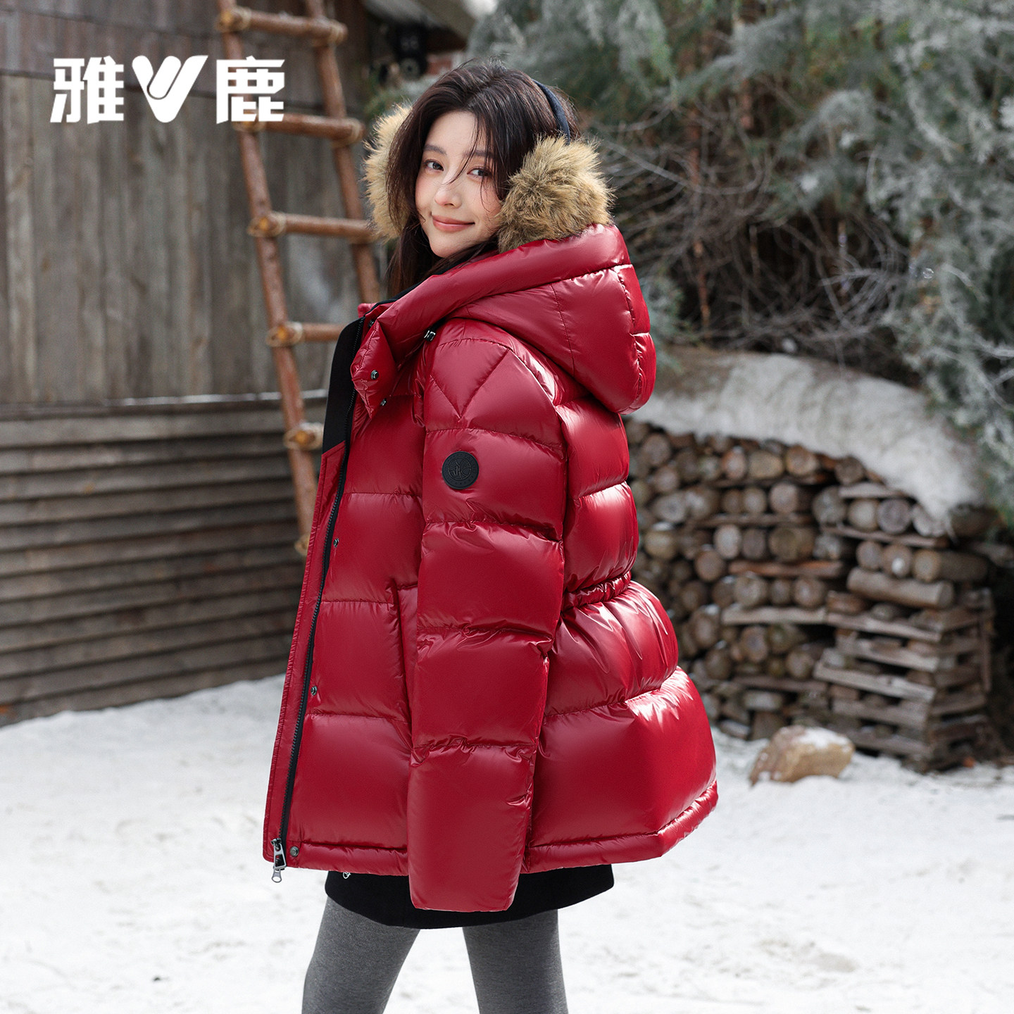 雅鹿收腰显瘦短款泡芙羽绒服女