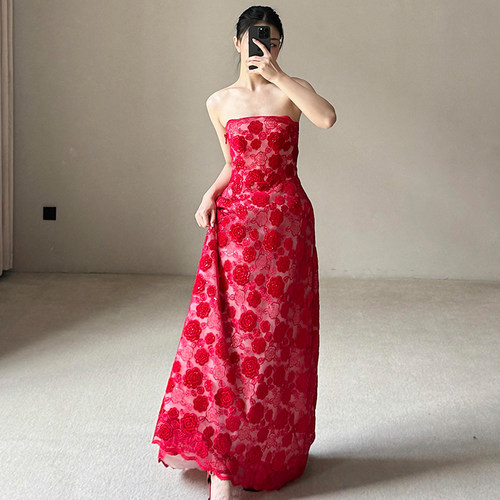 晨拍礼服女新娘高级感晨袍红色抹胸气质超仙小众轻奢敬酒服连衣裙