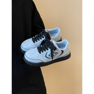 环球运动板鞋女2026新款春季休闲学院风鞋子ins潮小众百搭小白鞋