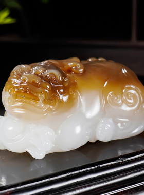 省级大师张亚龙精品且末料和田玉糖羊脂白玉手把件貔貅69克