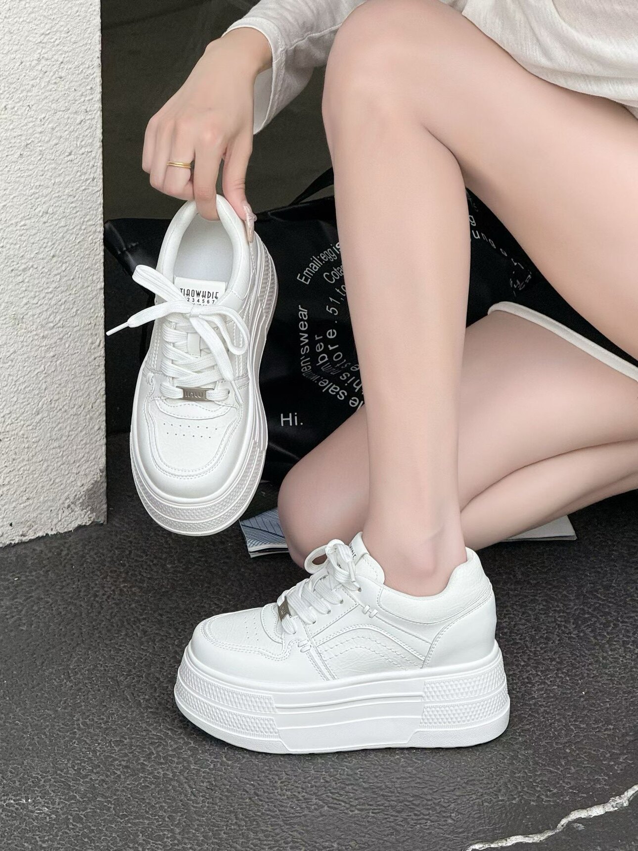 韩版新款真皮厚底8CM内增高小白鞋女百搭休闲运动板鞋松糕底