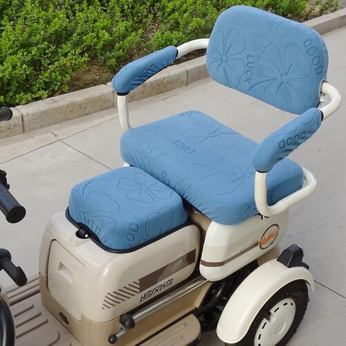 电动三轮车坐垫套罩三连坐小巴士四季通用座套防滑防晒老年代步车