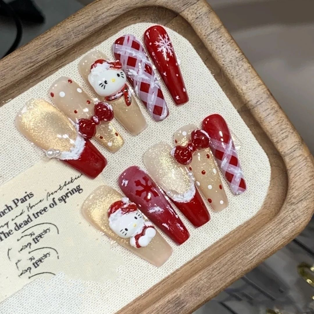 纯手工雪松圣诞显白kitty可拆卸穿戴珍珠猫眼纯手工新年美甲贴片