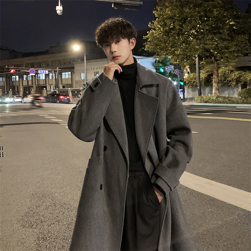 灰色中长款大翻领毛呢大衣男过膝