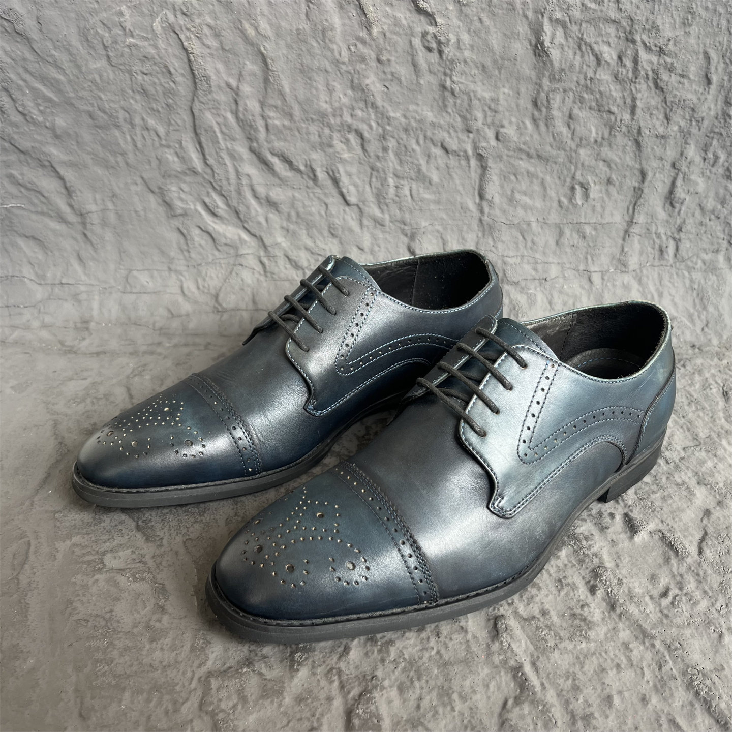 春秋款劲Ba男鞋英伦风商务正装雕花布洛克休闲皮鞋真皮40/42码