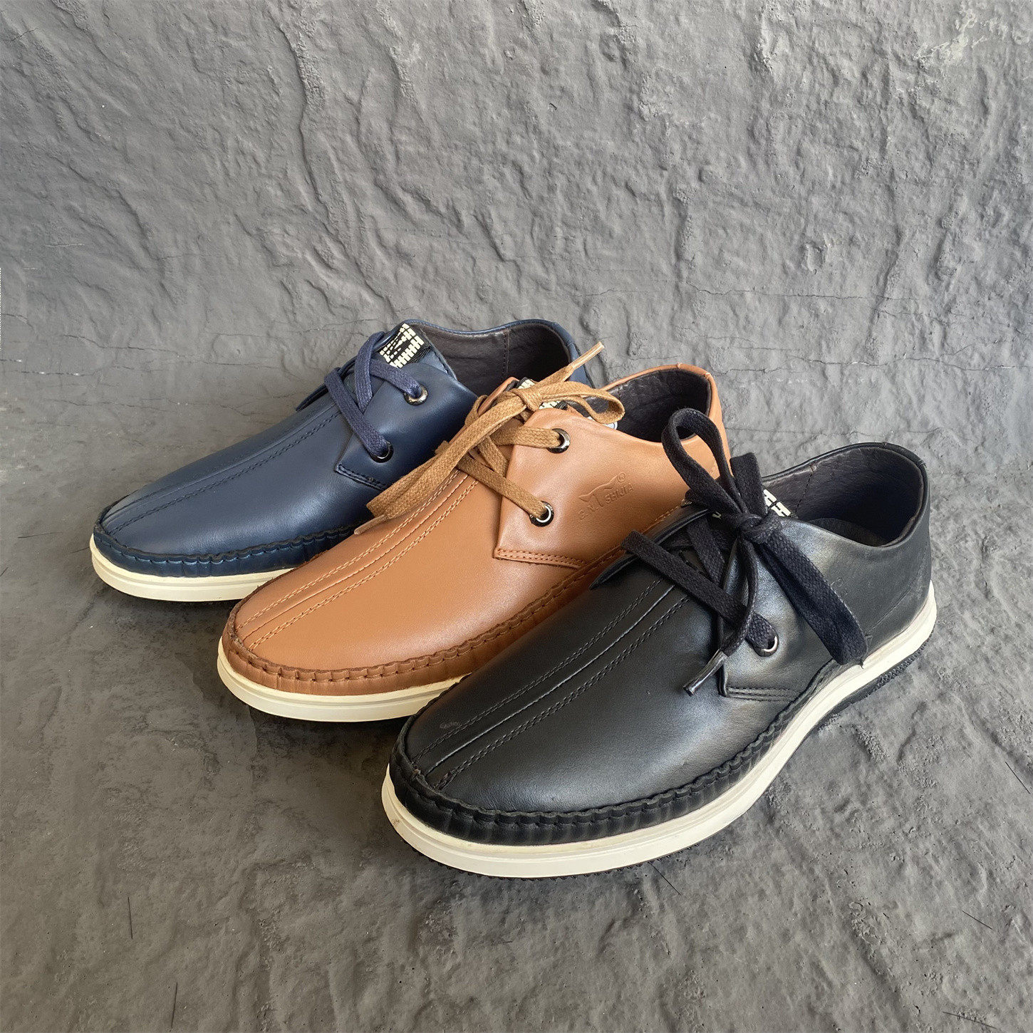 春秋款公牛撤柜正品实体店男鞋休闲透气圆头系带真皮软底豆豆鞋