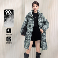 3S女装冬季高级感印花羽绒服女长款连帽加厚显瘦保暖过膝