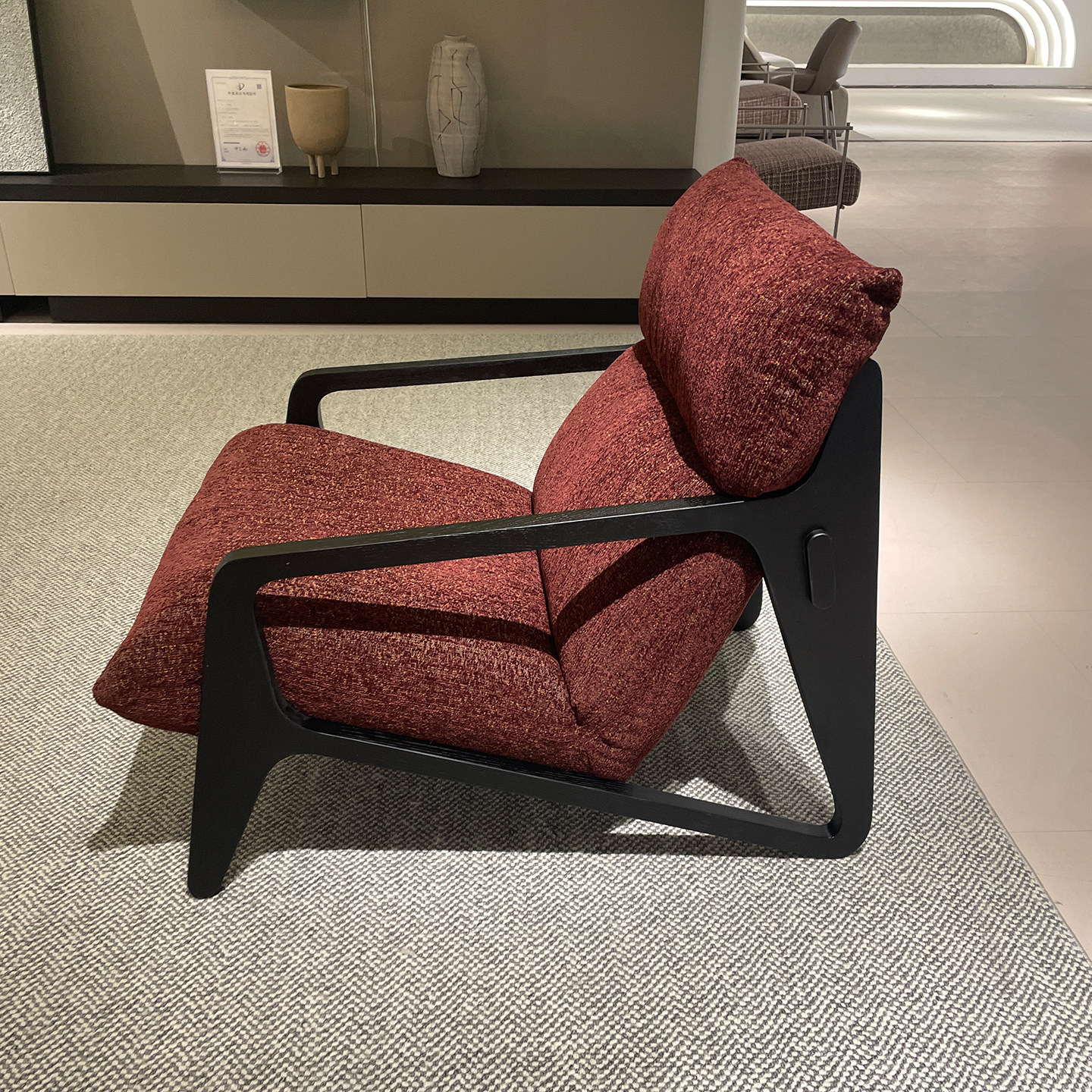 新款实木休闲椅客厅沙发椅阳台单人椅接待洽谈会客意式极简软包款