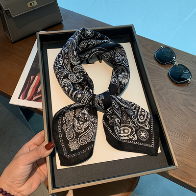 丝巾小方巾女复古丝绒复古黑色腰果花棉麻护颈领巾ins头巾发带