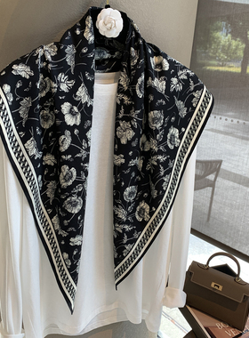 三角巾女士四季通用百搭藏蓝色青花瓷图腾民族风披肩围巾领巾腰封