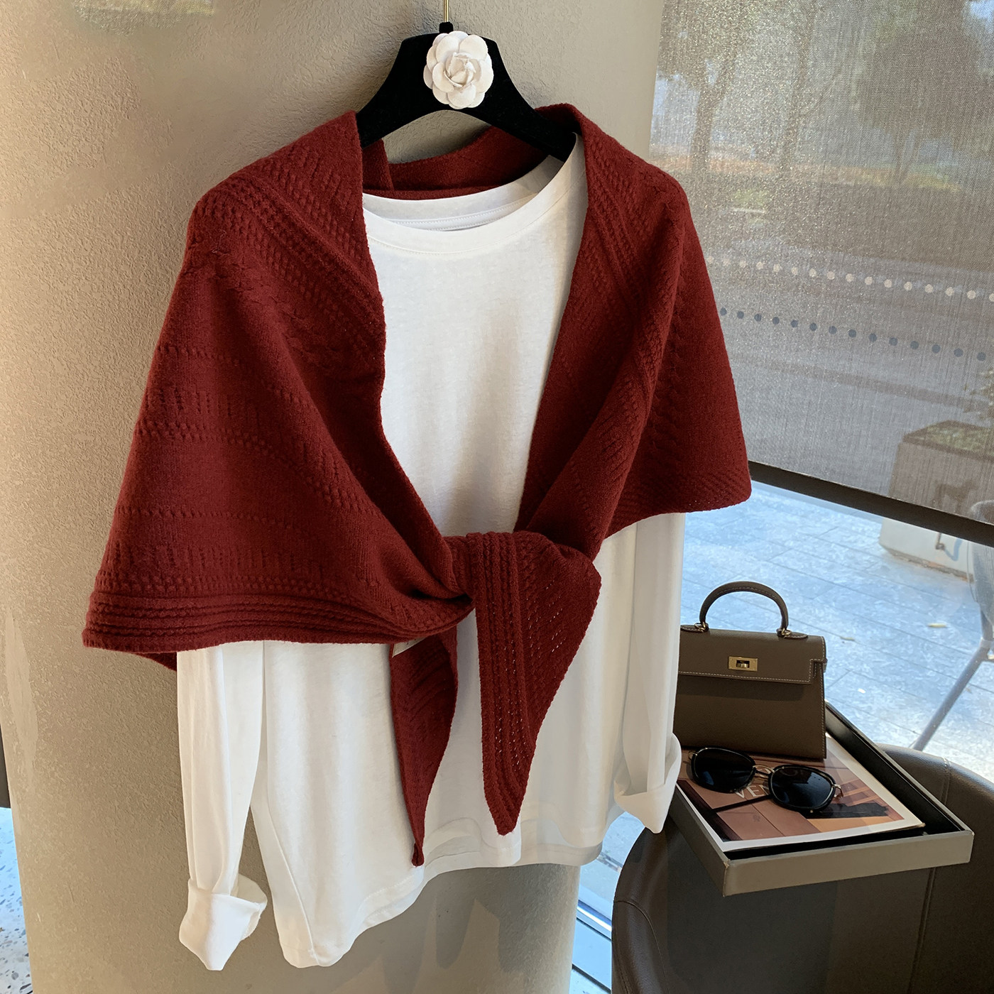 韩版羊毛针织镂空纯色多功能披肩红色保暖三角巾男女通用百搭围巾,服饰配件/皮带/帽子/围巾,围巾/丝巾/披肩,淘宝优惠券,粉丝福利购,淘宝优惠卷
