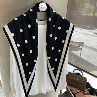 2025新款秋冬保暖柔软三角巾披肩羊绒质感韩版护肩腰巾简约围巾女