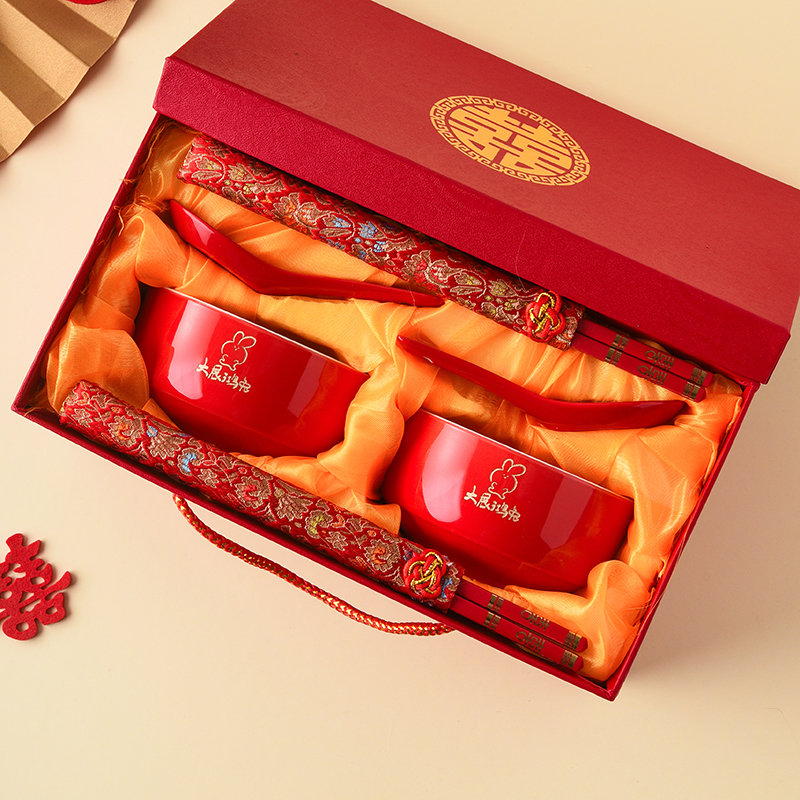 周岁礼礼盒装陶瓷红碗本命年兔碗